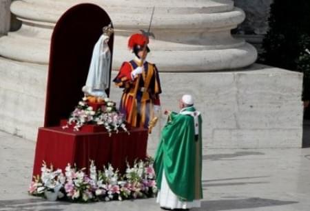 Papa Francisco e Virgem de Fatima - 13 de outubro de 2013