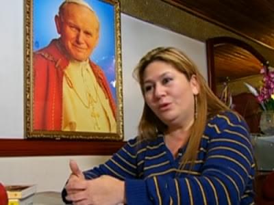 Fiel foi curada de doença fatal após rezar para o Papa João Paulo II