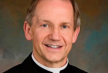 Bispo fará oração de exorcismo diante da aprovação do 'matrimônio' gay nos EUA
